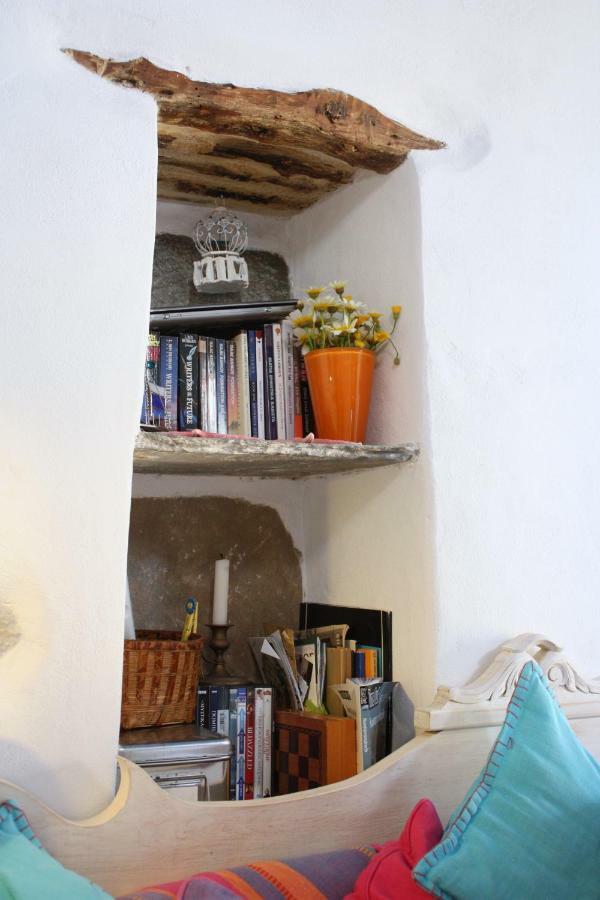 Traditional Medieval Stone House In "Ano Syros" 외부 사진