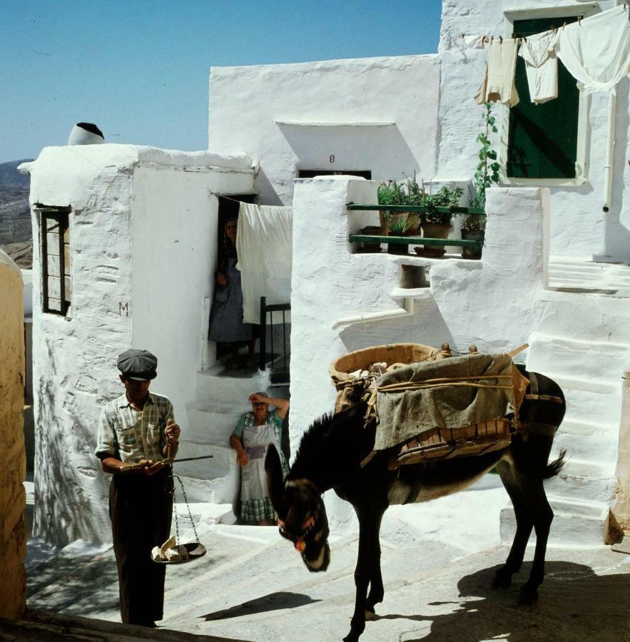 Traditional Medieval Stone House In "Ano Syros" 외부 사진