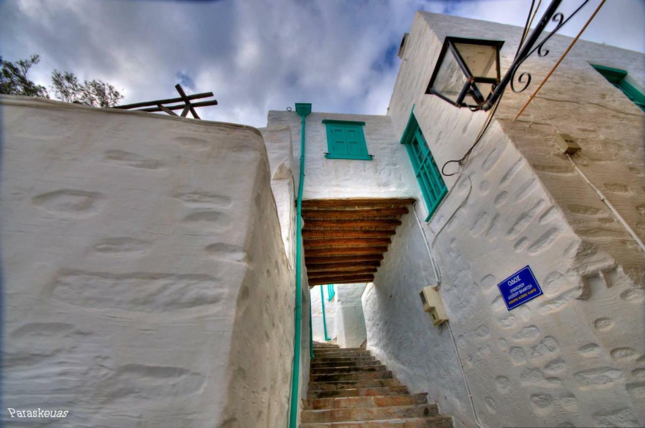 Traditional Medieval Stone House In "Ano Syros" 외부 사진